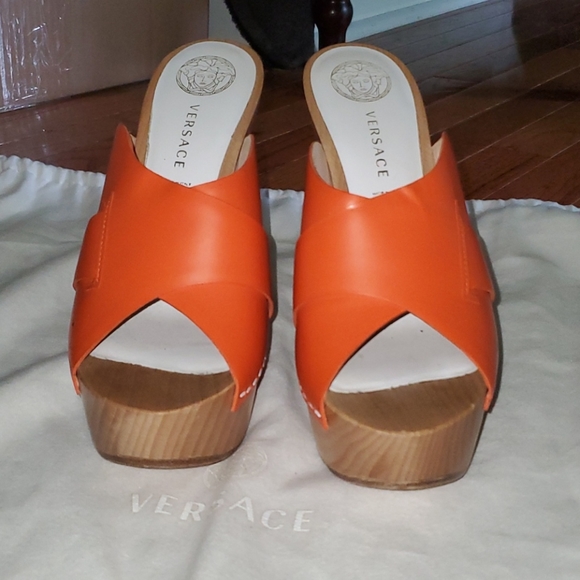 Orange Versace platforms 39 - Picture 3 of 6